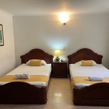 Casa Rosales Hotel Меделин Екстериор снимка