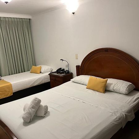 Casa Rosales Hotel Меделин Екстериор снимка